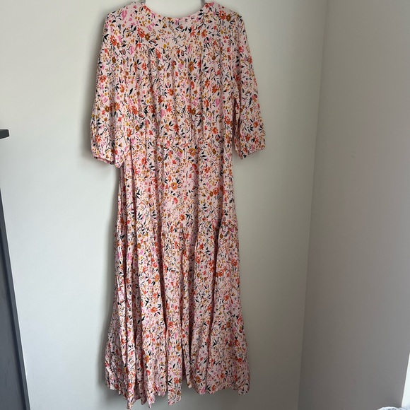 NEW Petal + Pup Kelda Floral Print Dress in Beige Women's Size Medium - Picture 7 of 7